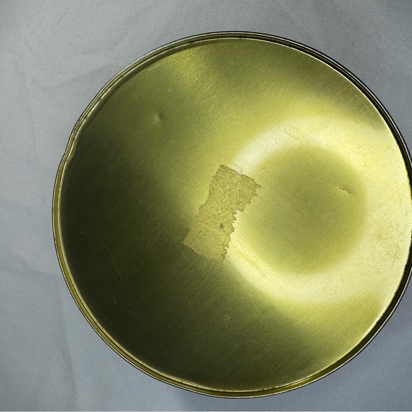 Iconic Vintage 1980s Winter Geese Collectable Round Tin | Cottagecore Farmhouse - Picture 12 of 12